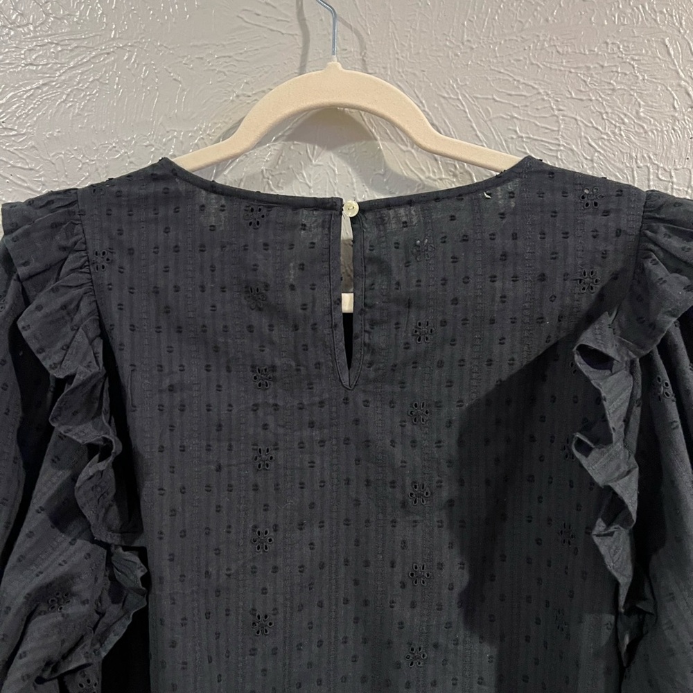NEW Universal Thread Black Ruffle Blouse - Picture 6 of 14